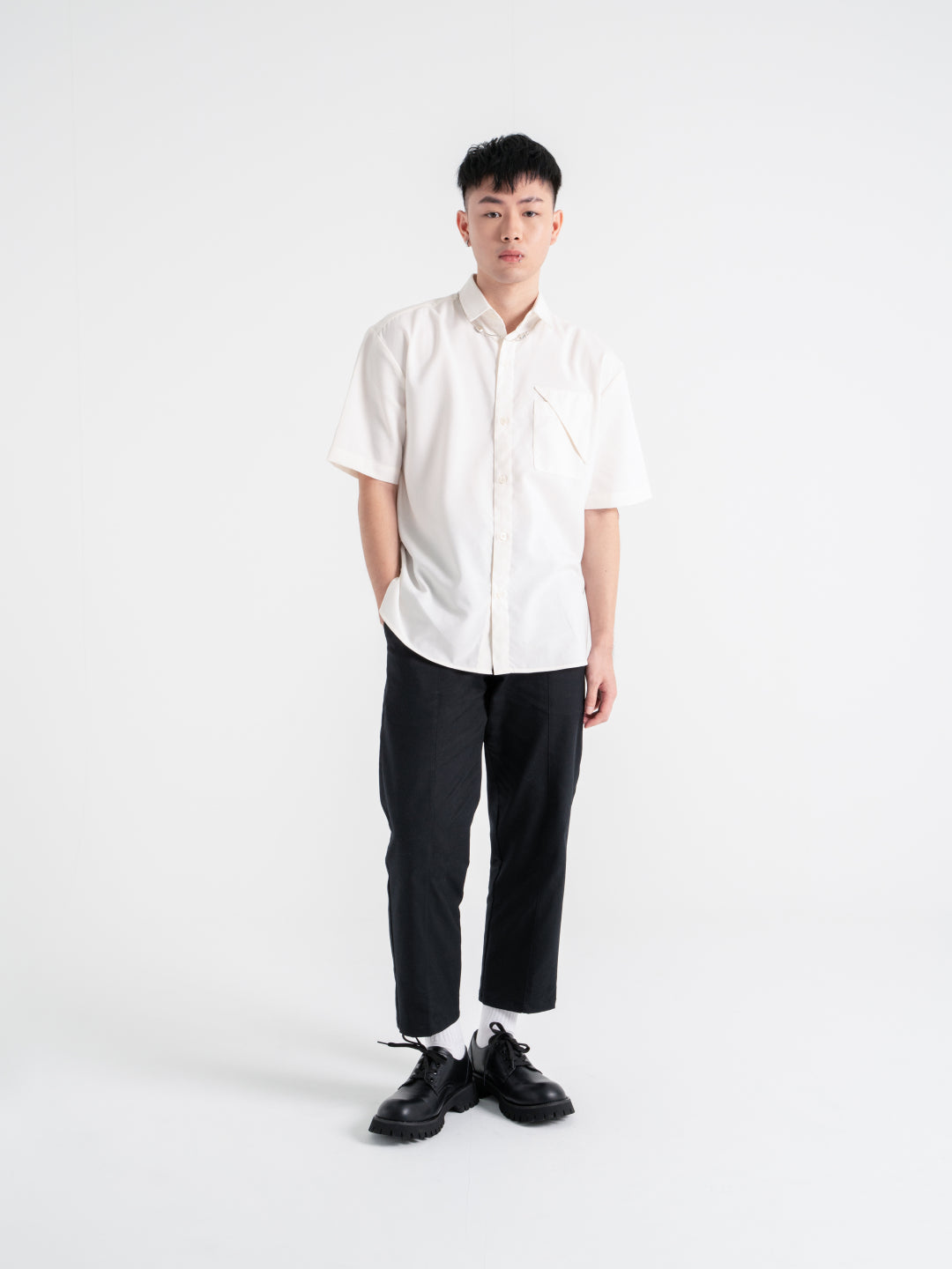 Neucvr Classic - Irregular Pocket Shirt | Beige