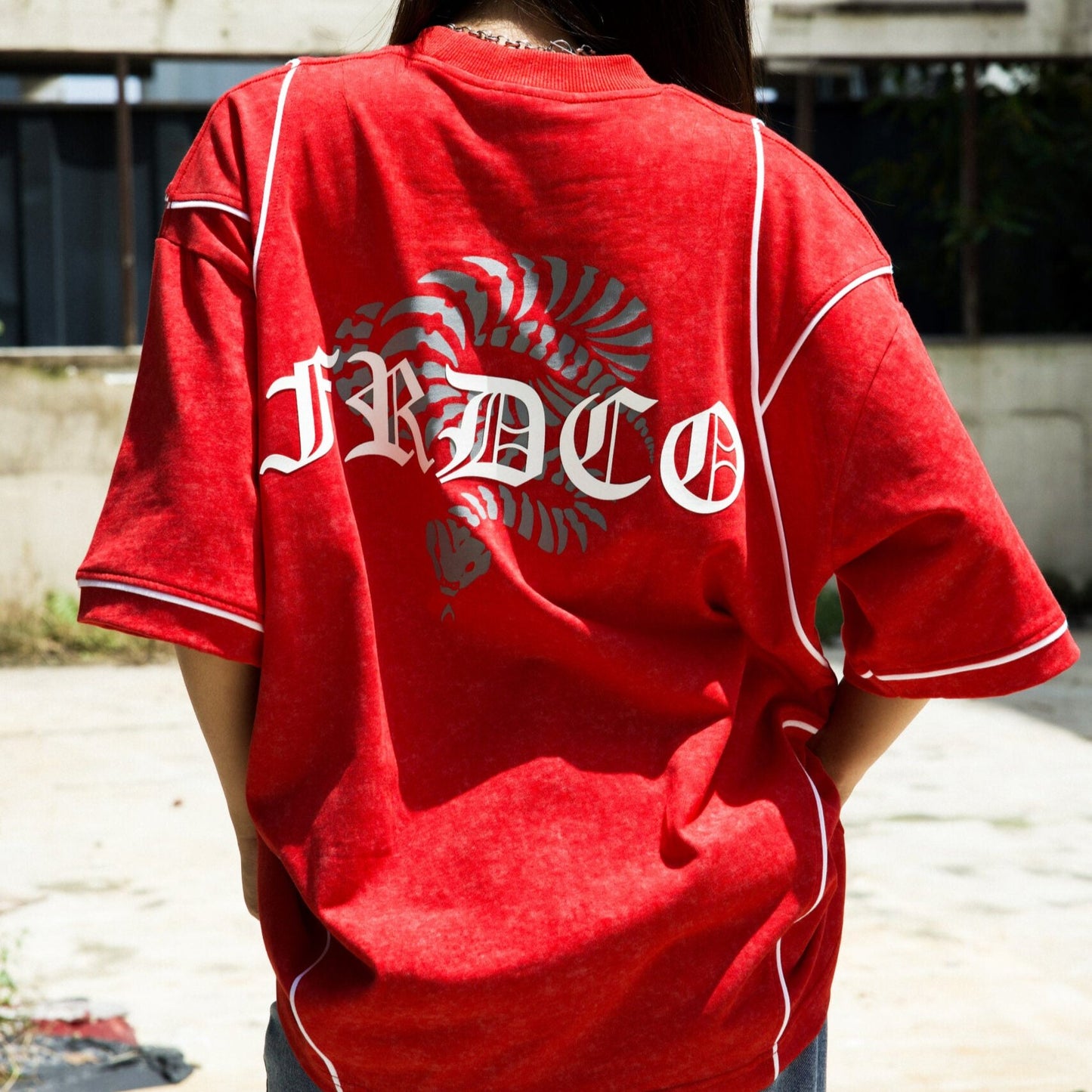 STONED SNAKE BONE WASHED RED TEE